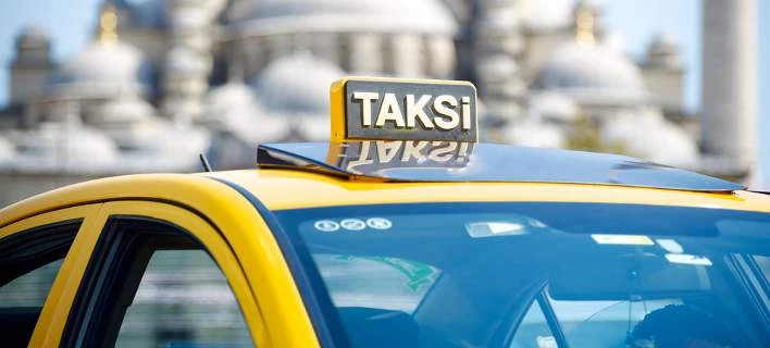 Και στην Κωνσταντινούπολη οι οδηγοί ταξί προσέφυγαν κατά της Uber